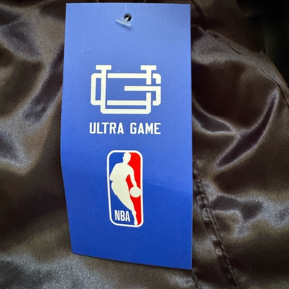 NBA Miami Heat Bomber Jacket Gold & Black Simple "Heat" Women’s Small NWT $75 - Picture 7 of 10